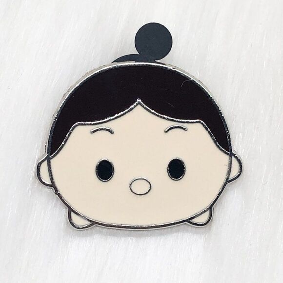 🔮 5/$25 Disney Star Wars Han Solo Tsum Tsum Pin - Picture 1 of 3